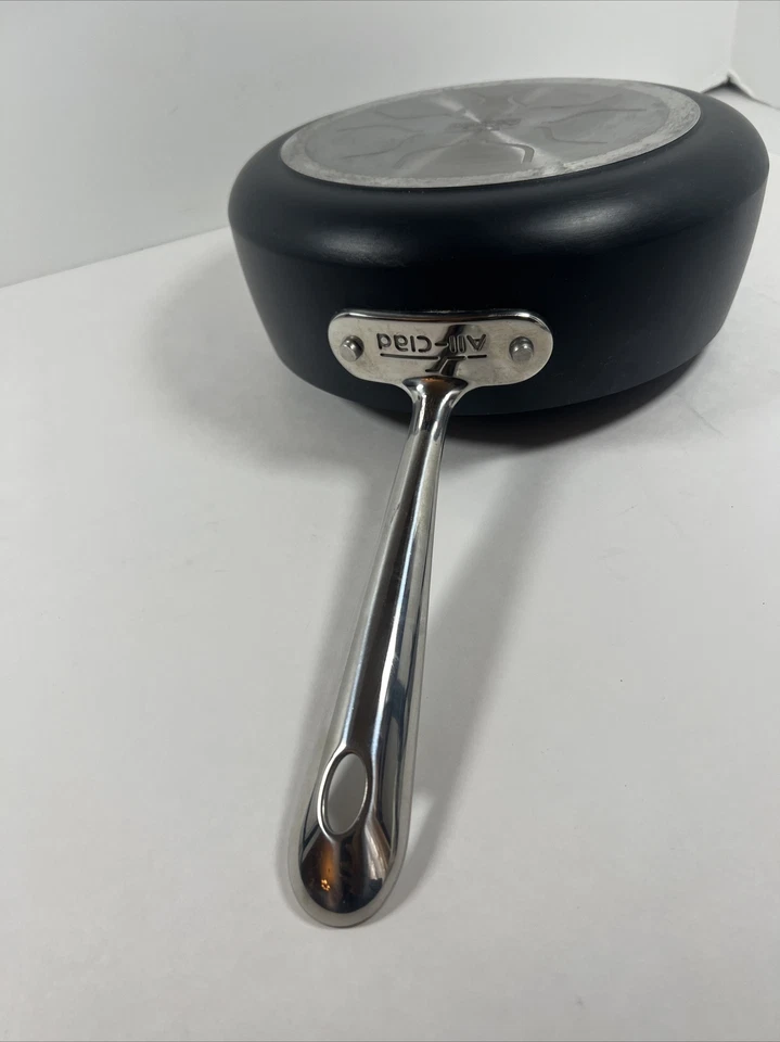 All-Clad Anodized HEAVY Non-Stick 2.5 Qt. Quart Saucepan No Lid - Image 4 of 4