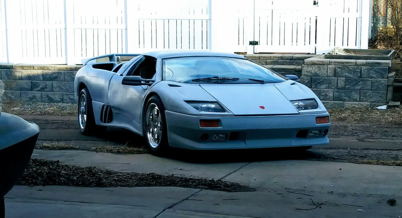 1985 Replica/Kit Makes 1999 Lambo Diablo VT Roadster Kit w/ High Wing V8 sbc 5-speed
