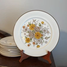 8 Pc.  - 10.75” Carico Casual Collection Autumn Bouquet Dinner Plate Set 9550