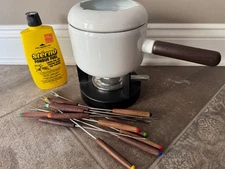 fondue pot set, excellent condition, white enamel, with 12 fondue forks