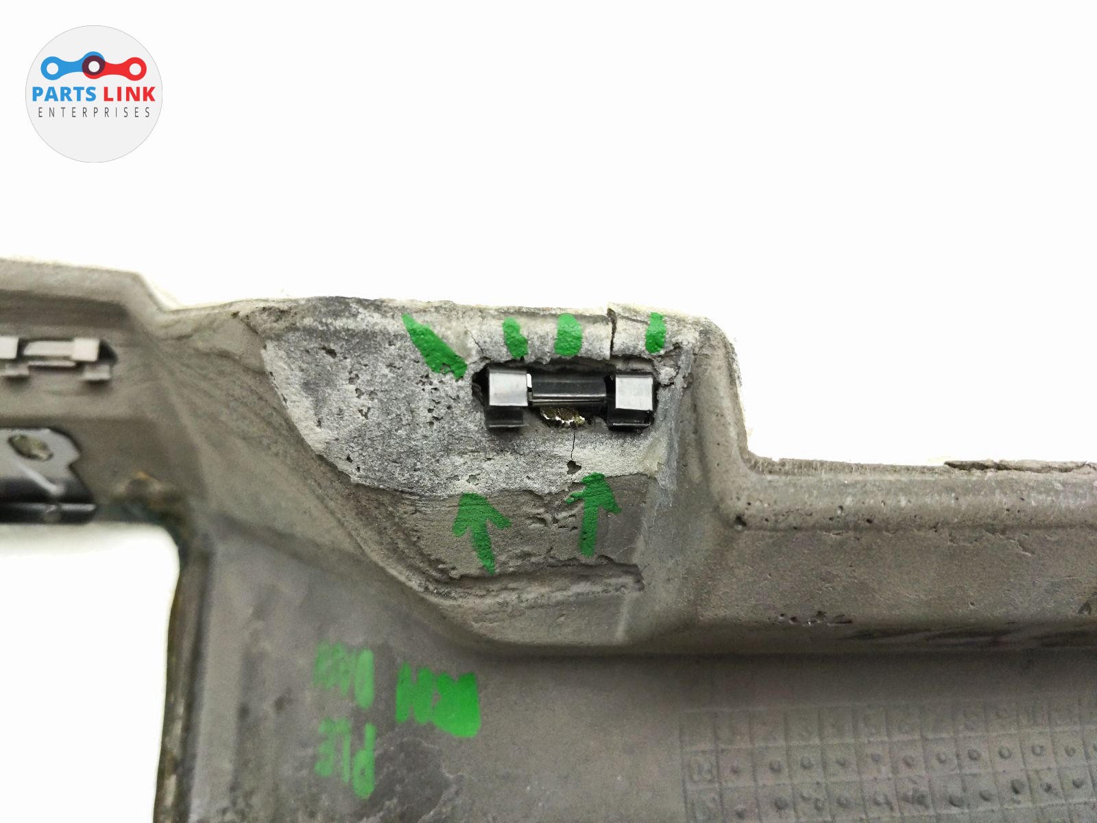 2012-14 FERRARI CALIFORNIA RIGHT DASH TRIM CENTER SCREEN BEZEL MOLDING F149