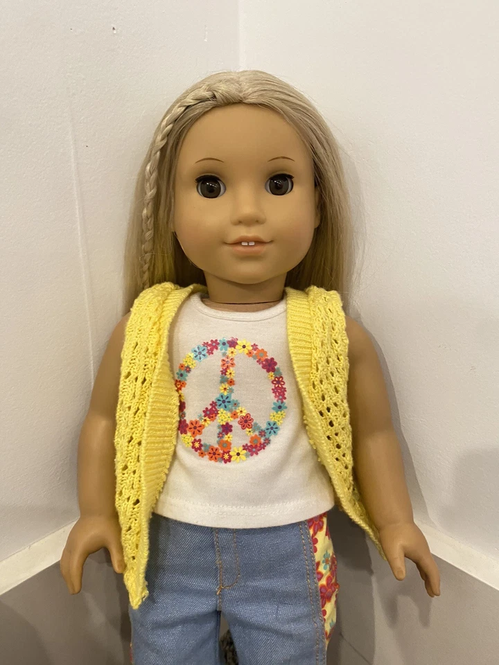 American Girl BKD57 18 inch Julie Doll and Paperback Book - Изображение 2 из 4