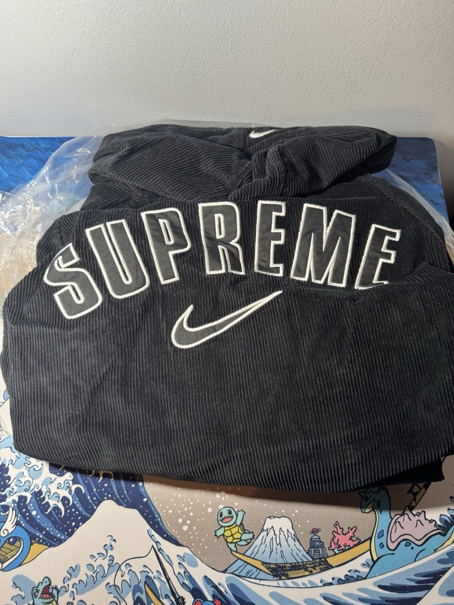Nike x Supreme Arc Corduroy Hooded Jacket Black SS22 DM1772 Nike x Supreme Arc Corduroy Hooded Jacket Black SS22 DM1772
