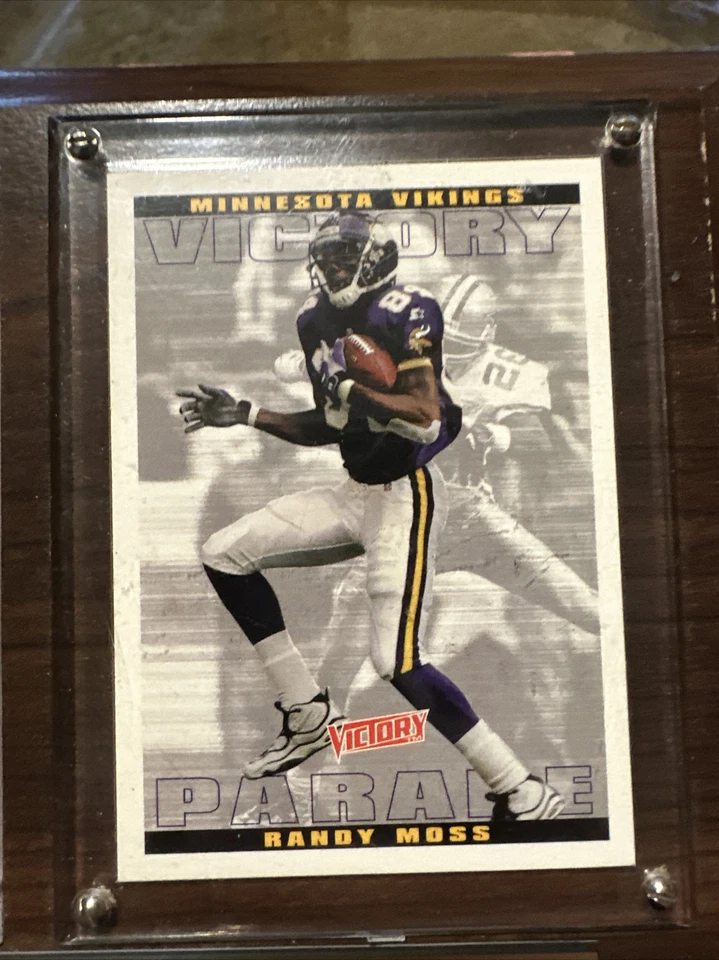 PLACA DE MADERA DURA 2 TARJETAS RANDY MOSS MINNESOTA VIKINGOS Foto 3 de 4