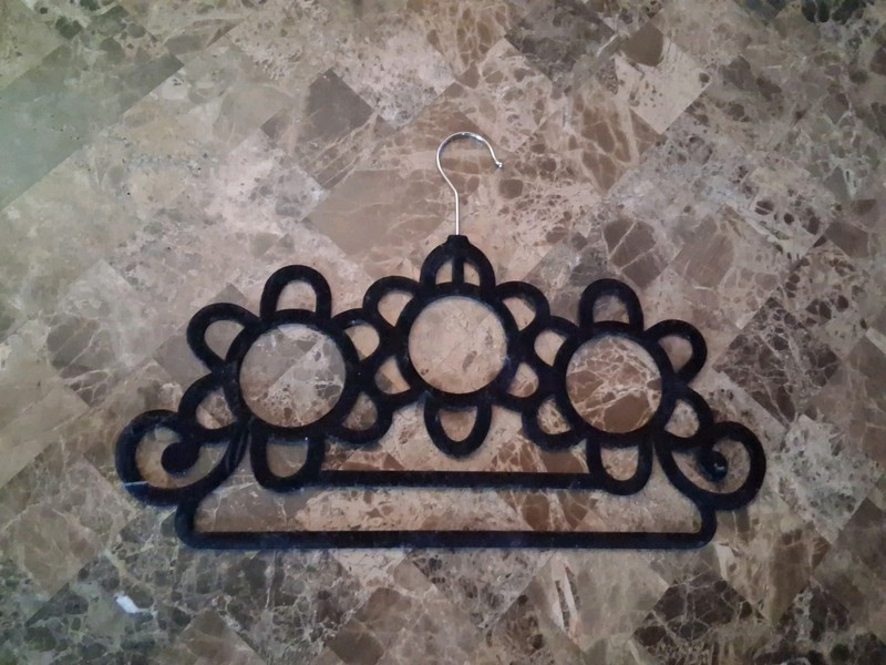 Felt Scarf Hanger