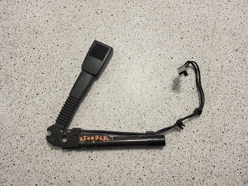 BMW E90 330d, Untergurt mit Gurtstrammer links, 72117213563