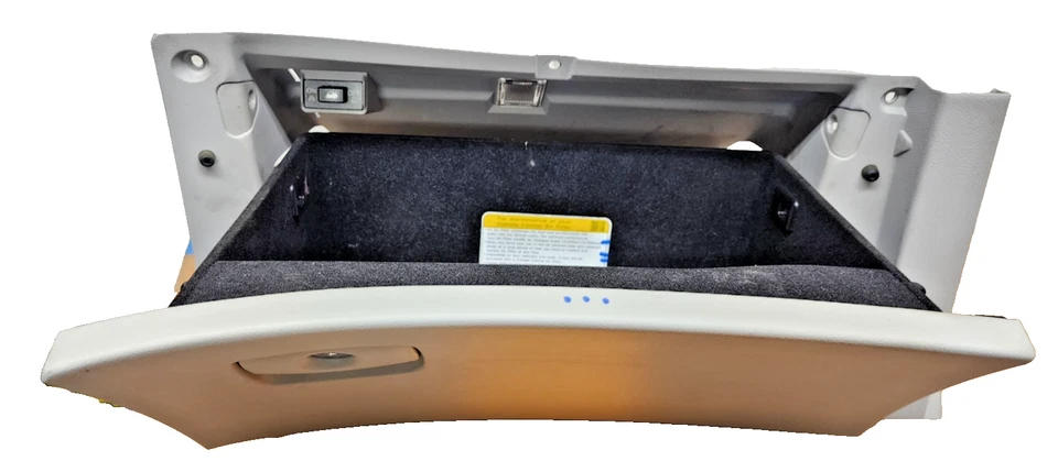 2006–2011 Hyundai Azera Glove Box Compartment Assembly OEM 84540-3L000 - Image 3 of 4