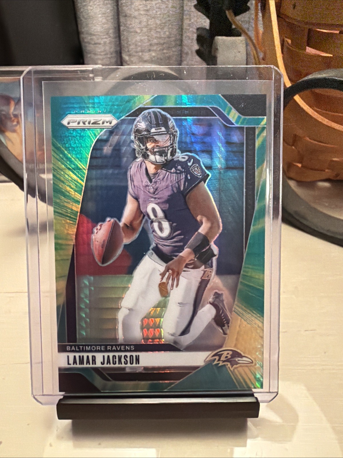 2024 Panini Prizm - Lamar Jackson #19 Hyper Prizm /180