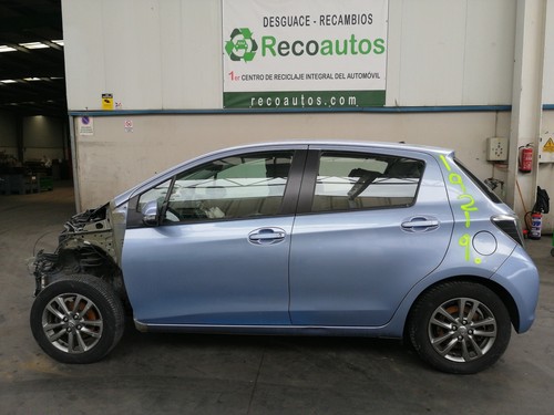 815800D060 PILOTO ANTINIEBLA TRASERO DERECHO / 4866897 PARA TOYOTA YARIS 1.3 16V - Imagen 5 de 10