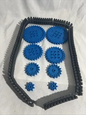 Vex IQ Tread Link Chain (100) And Sprockets (8)
