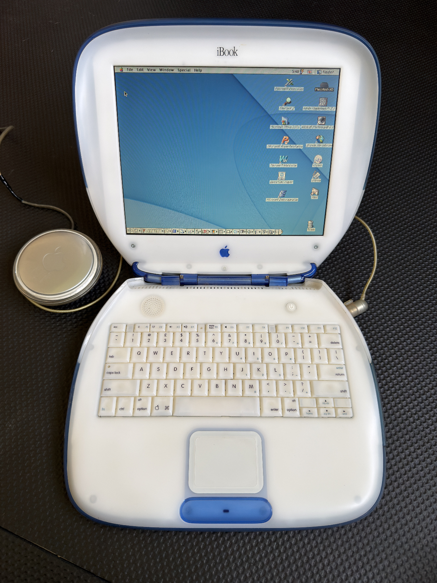 Apple iBook G3 Clamshell Indigo M6411 Good Working Condition 10GB Apple iBook G3 Clamshell Indigo M6411 Good Working Condition 10GB