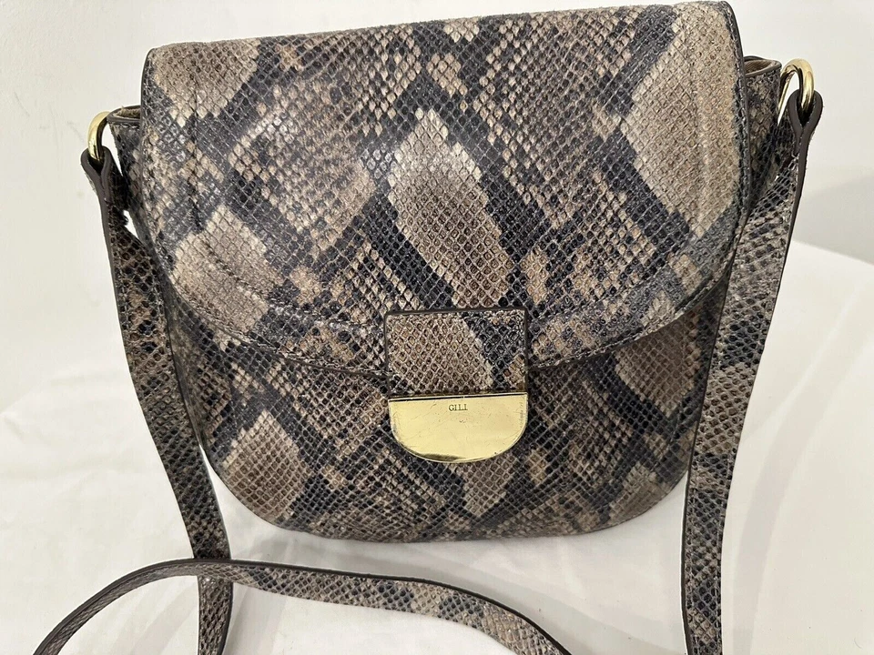 $226,00 G.I.L.I. Bolso Sillín Cuero Estampado Negro Pitón Serpiente Nuevo con Etiquetas Foto 2 de 4
