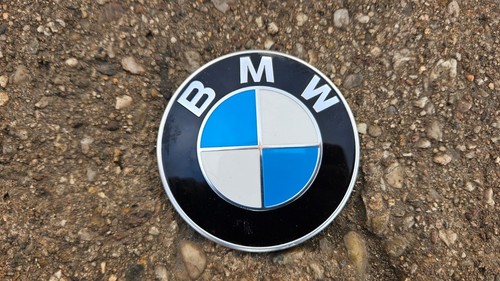 Original BMW E82 F20 F21 F30 F32 F36 F40 Emblem Stoßstange vorne 7288752 82mm