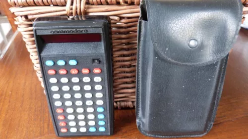  Calculatrice scientifique COMMODORE SR4148 R / N°104435