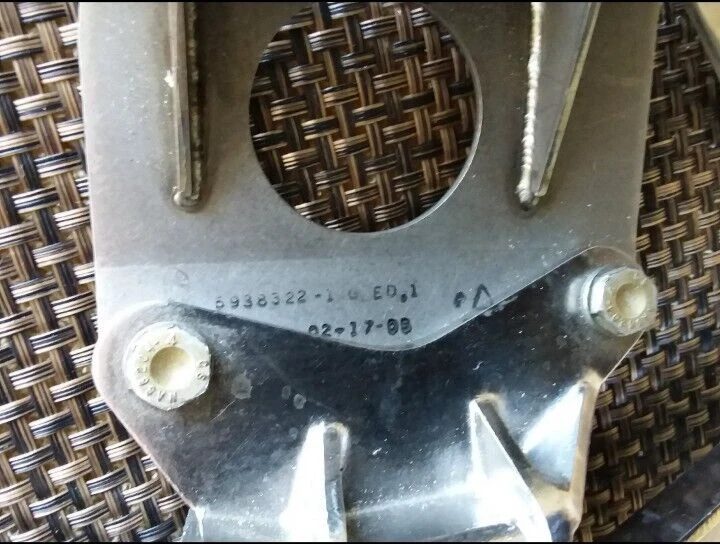 DC9, MD80/DC9 - BRACKET ASSY-THRUST REVERSER INTERLOCK FWD  - P/N : 5938322-1 - Image 2 of 4