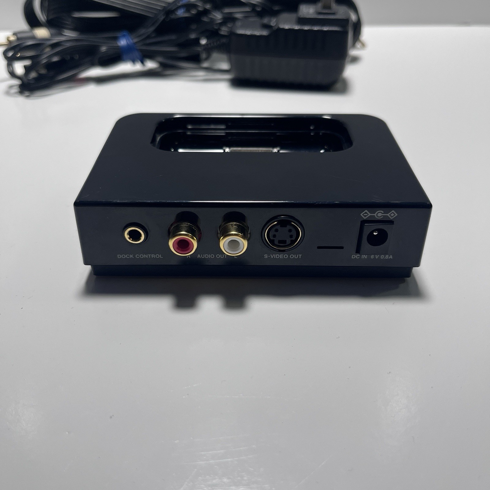 Denon ASD-11R Docking Station for Apple iPod Includes Power Audio Cables