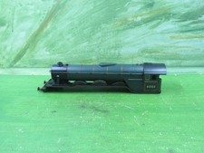Hornby R2020 Class A3 Flying Scotsman loco body 60103 BR Green & screw / mouldin
