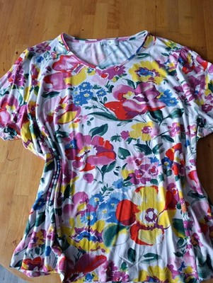 T-Shirt von Peter Hahn mit buntem Blumenmuster in Größe 52