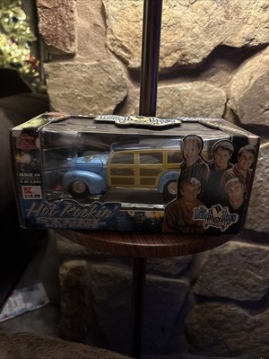 Racing Champions The BEACH BOYS Hot Rockin' Diecast Car 1:24 Limited Edition NIB