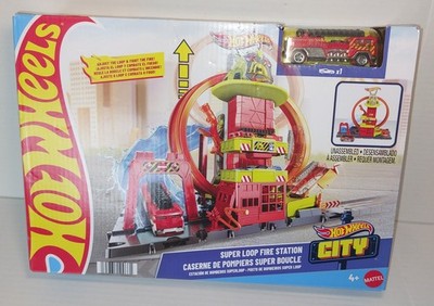 Hot Wheels City with 1 Toy Car Fire Station w/ Super Loop New in Box Hotwheels