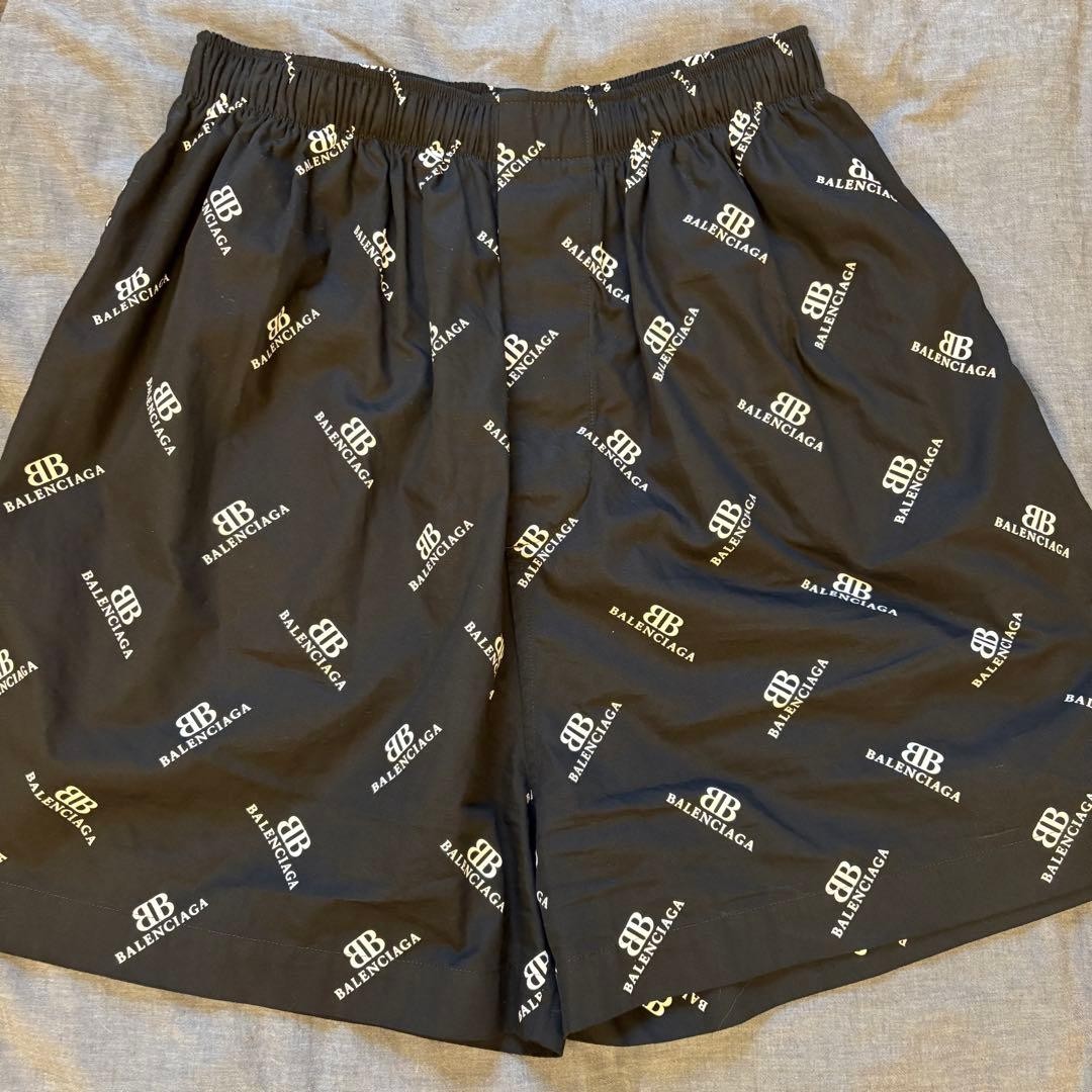 USED BALENCIAGA HALF PANTS EXCELLENT image 3