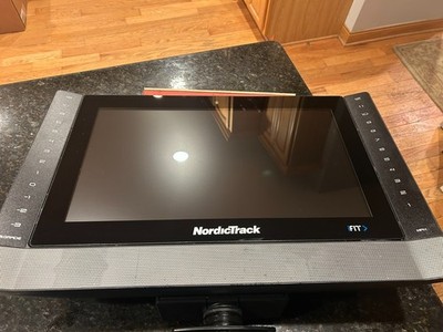 NordicTrack Treadmill Commercial 2450 iFit 22'' Touchscreen NTL19124