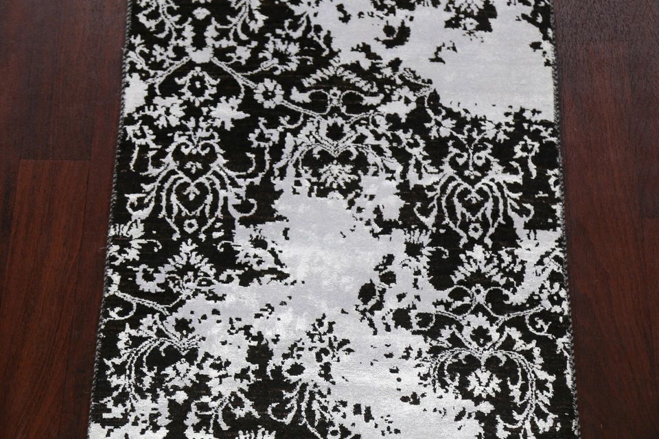 Versace Design BLACK/ SILVER Runner Rug Hand-knotted Wool/ Silk 10' 6'' X 2' 8'' - Image 4 of 4