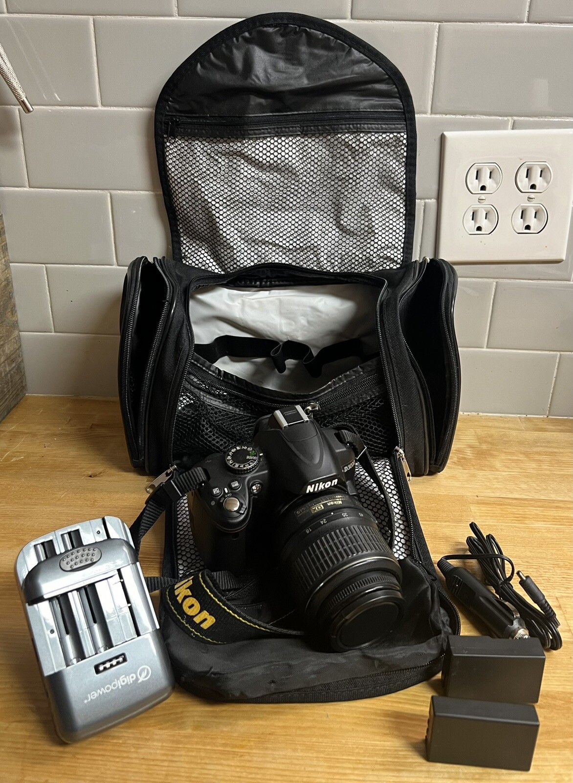 nikon d3000 camera and lens W/ Bag & Accessories eBay
