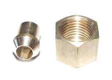 1/4"  BSP Brass Female Fuel Pipe/Tank/Carb  Nut and 1/4 "  Solder Nipple.