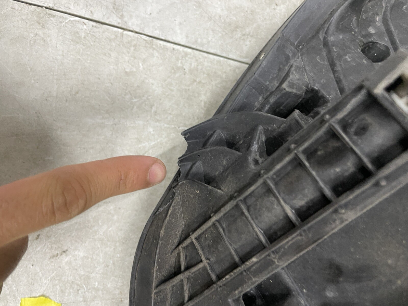 Jaguar XE R-sport Xenon Headlight PASENGER Left Side T4n17217 for  