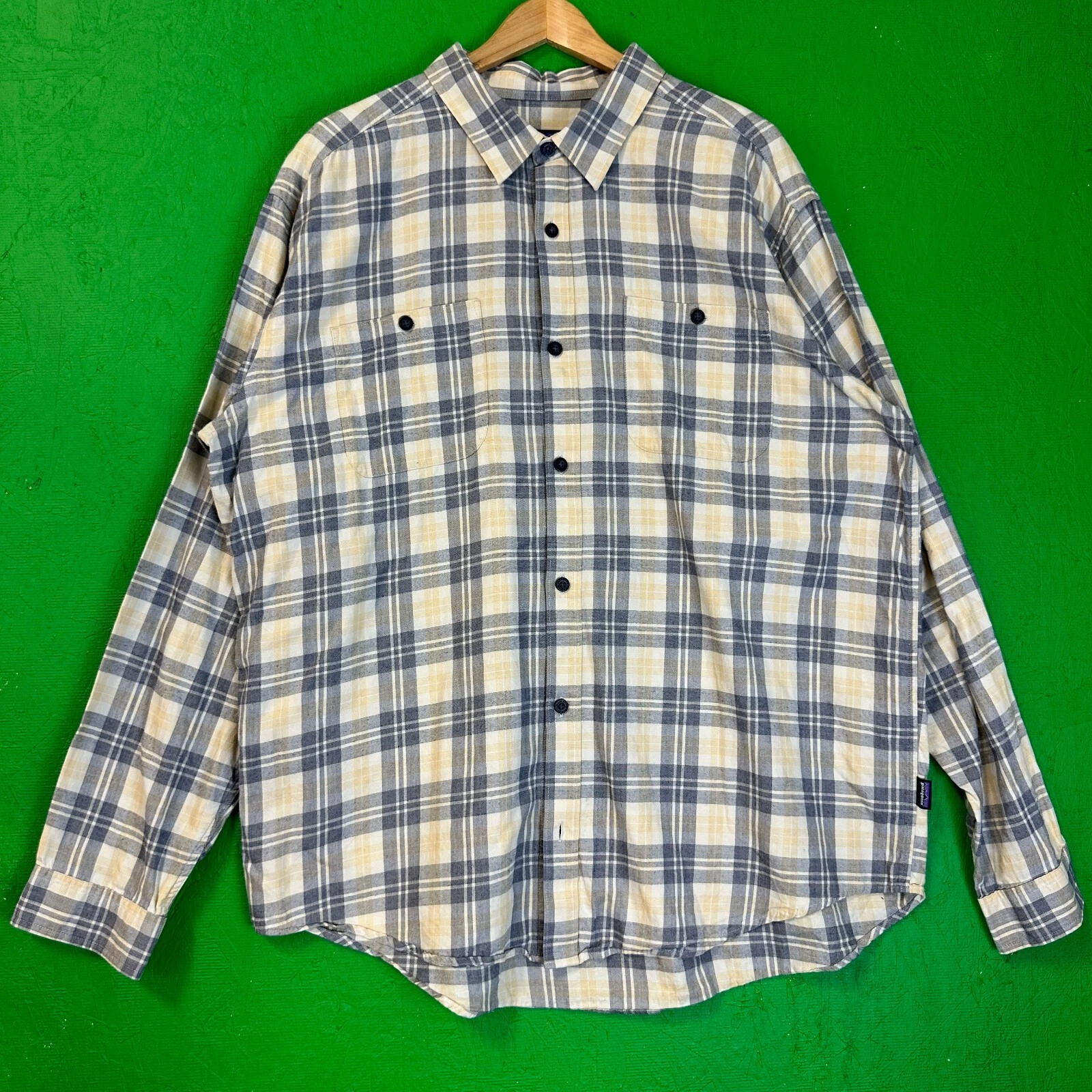 NEW Patagonia Lightweight Shirt XL Yellow Plaid Long Sleeve