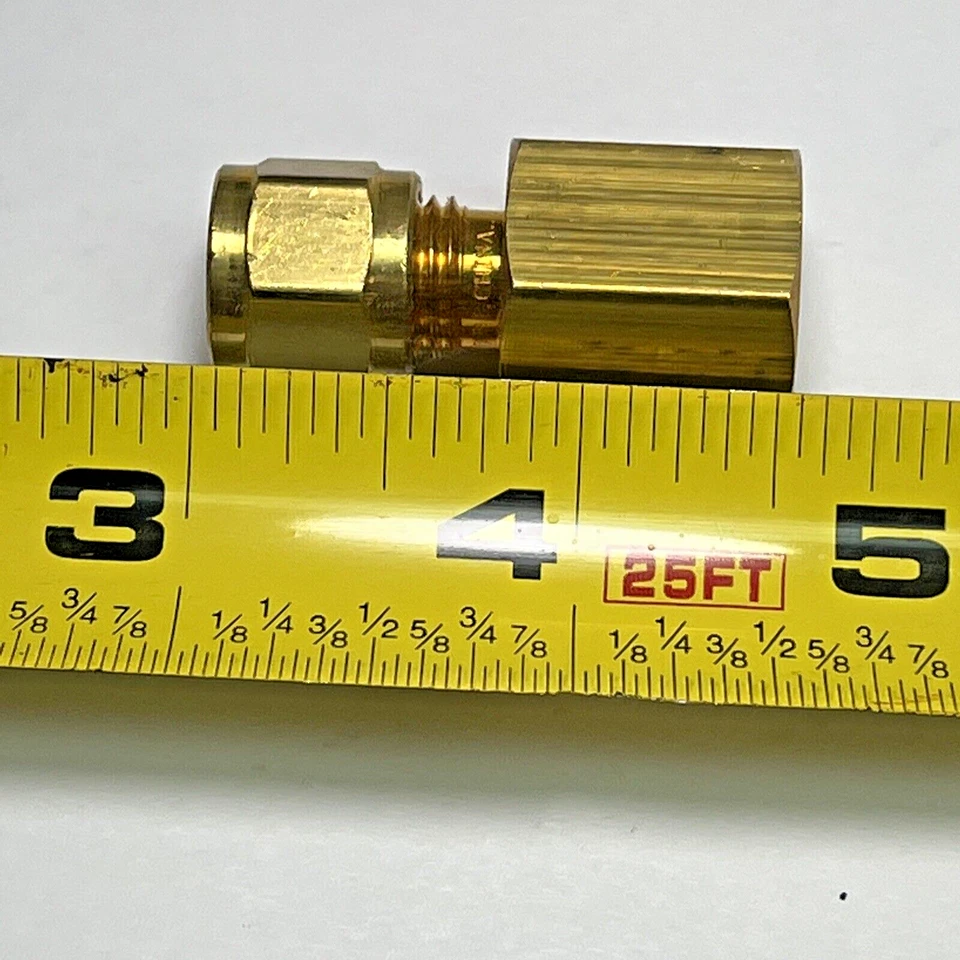 HOKE 4CF4BR CONNECTOR FEMALE 1/4 GYROLOK X 1/4 FEMALE NPT BRASS HR - Image 3 of 3