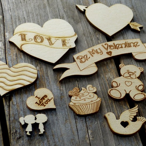 Over 100 Small Wooden Valentines Craft Shape 3 mm Plywood 1-4cm Size Love - Picture 5 of 9