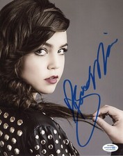 Bailee Madison Sexy Autographed Signed 8x10 Photo ACOA #66