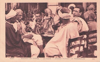 Old postcard postcard TUNISIA TUNISIA scenes coffee smoking hookah