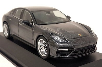 Herpa 1/43 - Porsche Panamera Turbo 2 Gen 2016 vulkangrau metallic