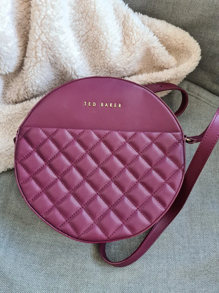 Ted Baker Leather Cirrus Quilted Circle Crossbody Shoulder Bag Dark Red - Image 4 of 4