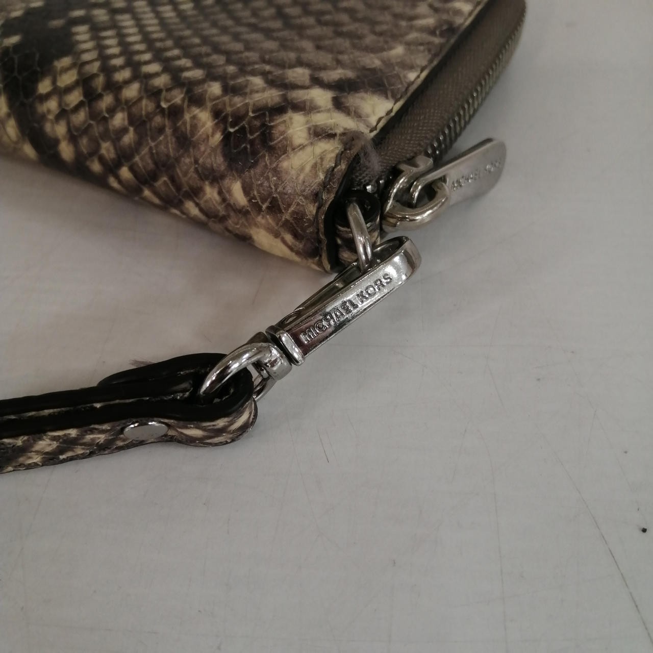 MICHAEL KORS Python Pattern Long Wallet Model BEG… - image 7