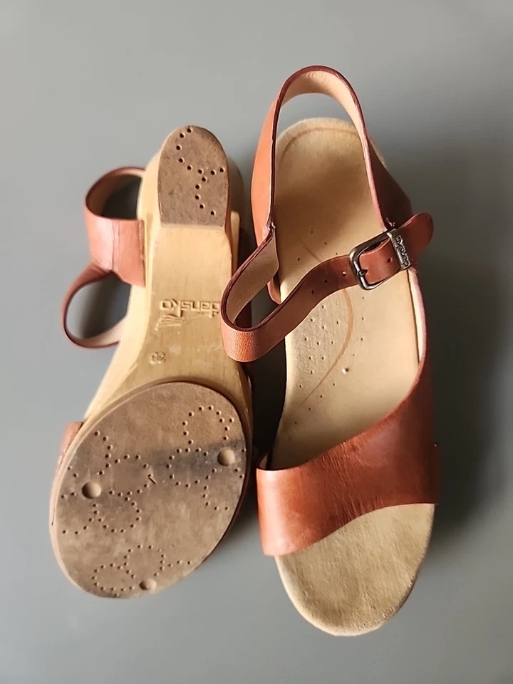 Sandalia de cuero con correa al tobillo para mujer Dansko Tasha talla 38 (8 EE. UU.) Foto 2 de 4