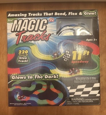 Magic Tracks Glow in the Dark 220 Pieces  11ft. with race car- NEW