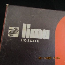 Vintage Lima HO Scale Esso Train Carriage Made in Italy