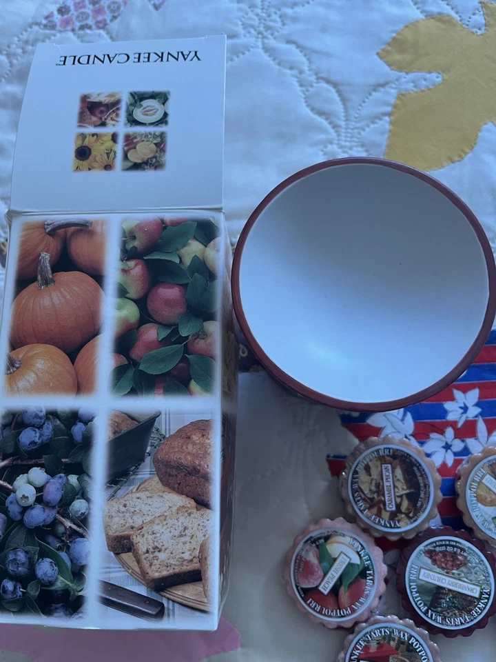 Vintage Yankee Candle Glass Leaf Tart Candle Holder & Wax Burner - Image 2 of 3