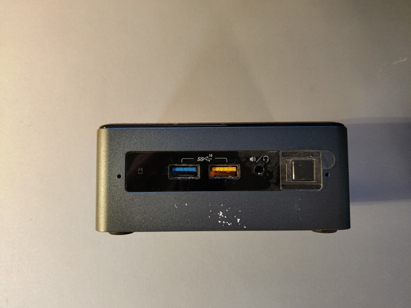Intel Nuc8i3BEH Tall Chassis, Barebones. Includes Nuc, Power Adaptor. NO RAM/SSD