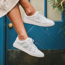 OluKai Women's Pehuea Li Ili Leather Sneaker Shoes Size 9 120 in White