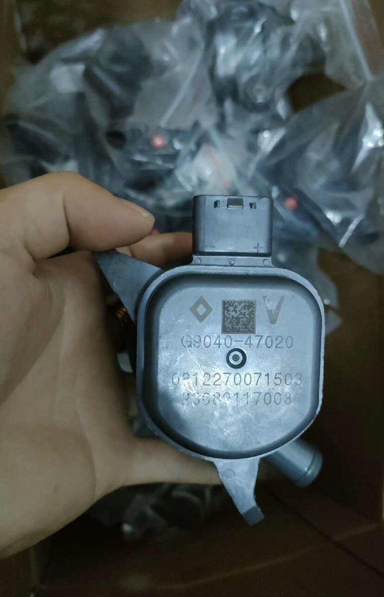 Toyota Hybrid Inverter Water Pump Assembly OEM G9040-47020