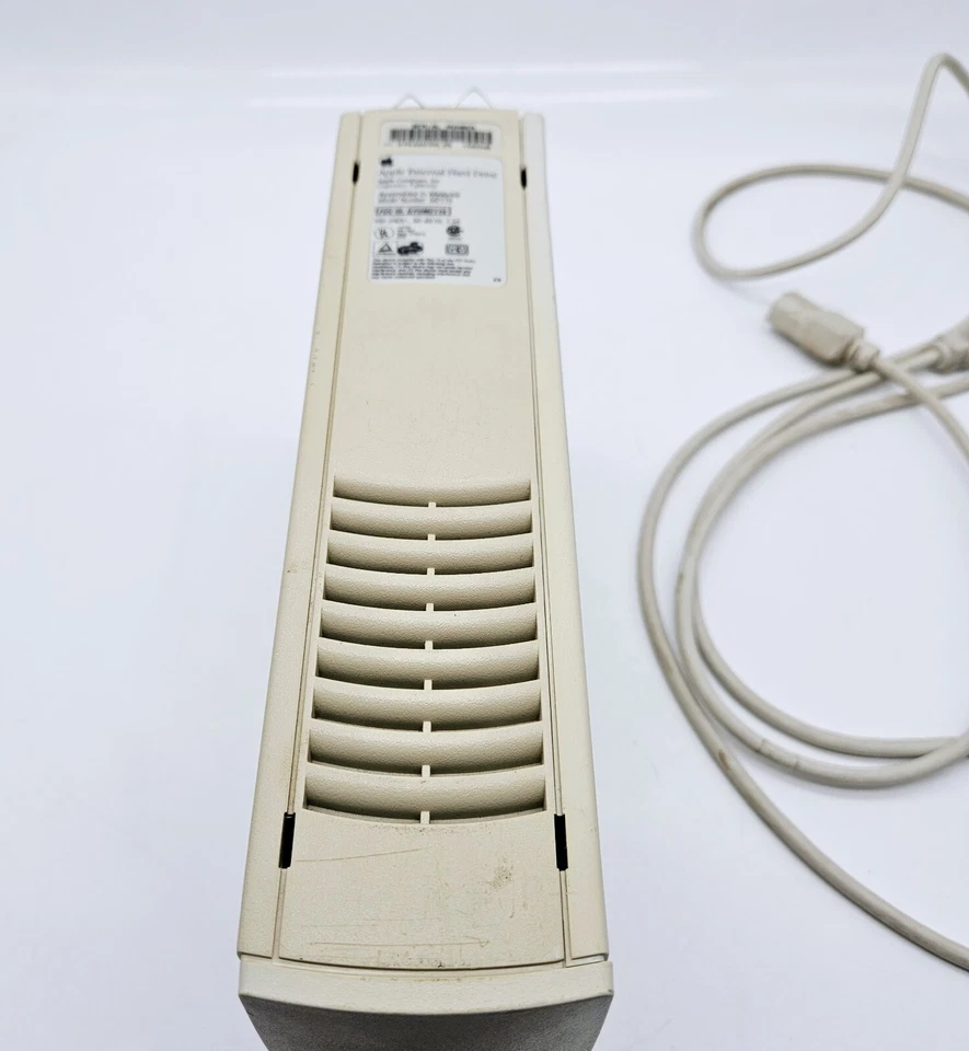 Apple M2115 External Hard Drive Vintage 1080 MB Working - Image 4 of 4