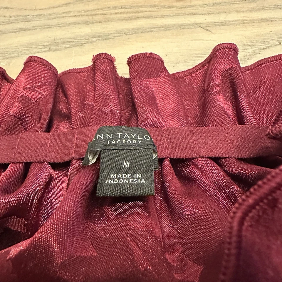 Blusa Top Ann Taylor Roja Borgoña Floral Sin Mangas Cuello Simulado Para Mujer’s M Foto 3 de 4