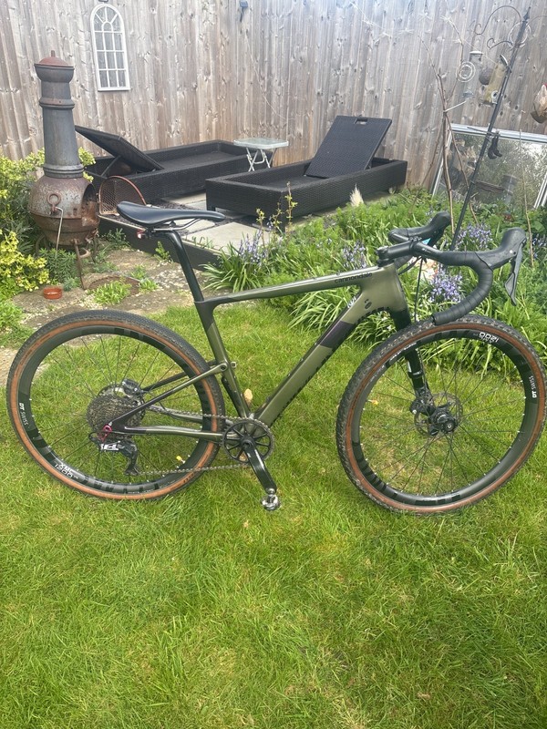 cannondale topstone gravel bike lefty