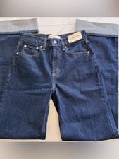 NWT Abercrombie  Fitch Long Cuffed 90s Relaxed Jean size 25