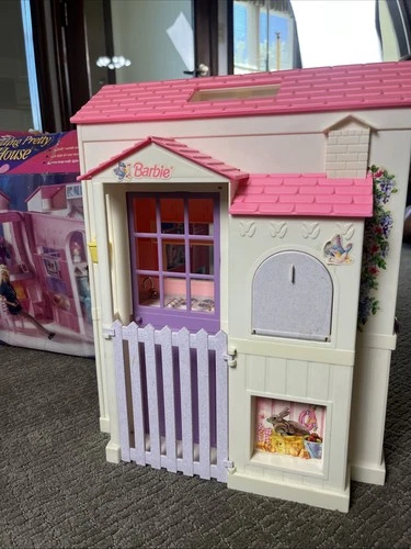 Barbie Folding Pretty House #16961 Mattel Vintage 1996 Incomplete